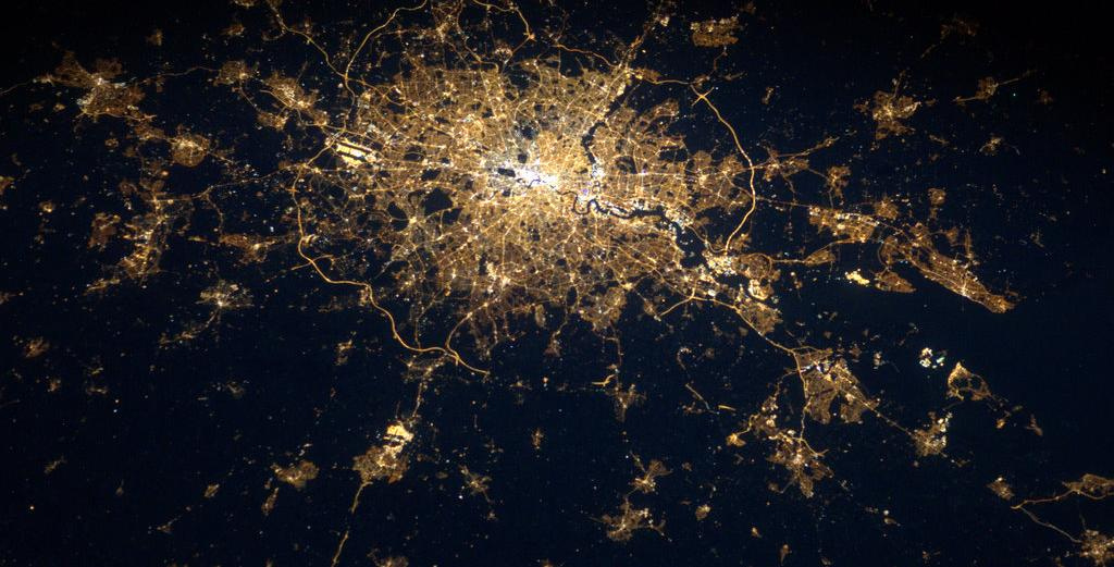 London_from_ISS_Kuipers